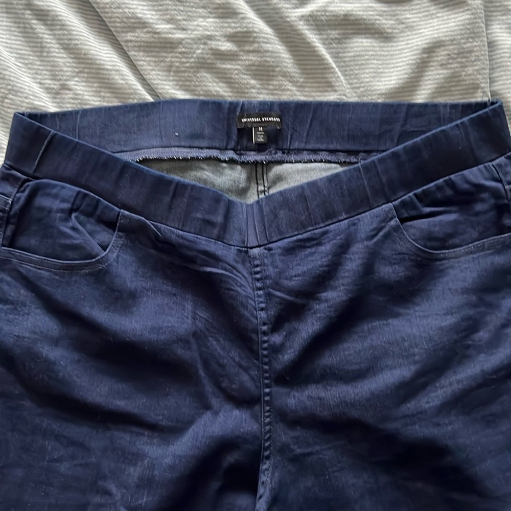 Universal Standard Size M pull on jeans new w/out tags